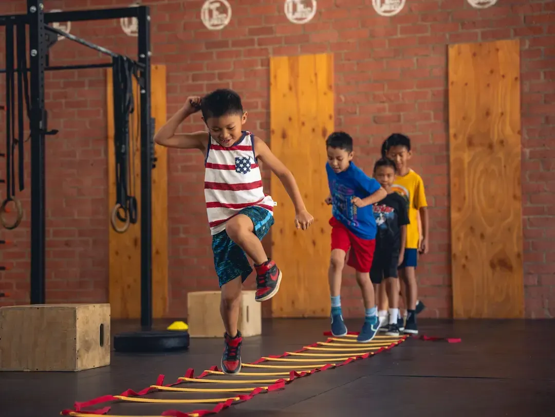 CROSSFIT PRETEENS/TEENS training at CrossFit 626 in San Marino