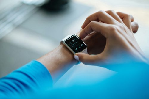 Fitness tracker calorie burn accuracy comparison chart